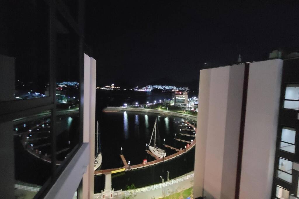 The Castle Ocean Marina Double Suite Yeosu Eksteriør bilde