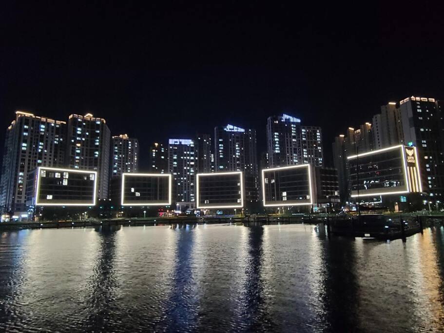 The Castle Ocean Marina Double Suite Yeosu Eksteriør bilde
