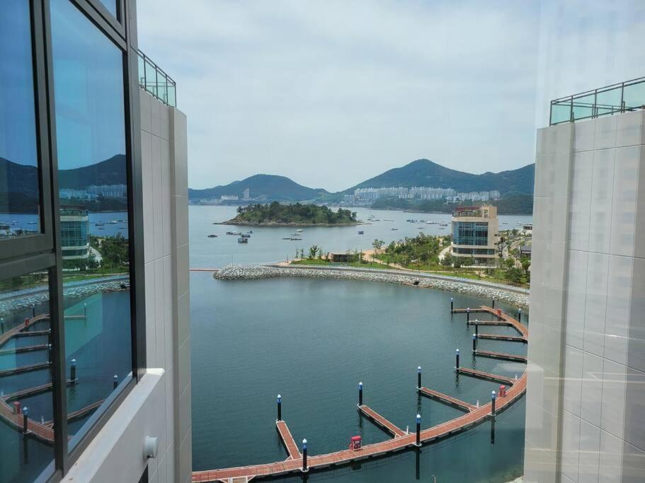 The Castle Ocean Marina Double Suite Yeosu Eksteriør bilde